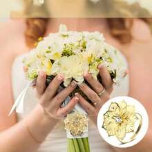 6pcs Alloy Napkin Rings, Hollow Flower Design, Suitable For Weddings, Parties, Holiday Banquets, Christmas Dinners, Exquisite Buckle Decor Gift - Multicolor - View 4