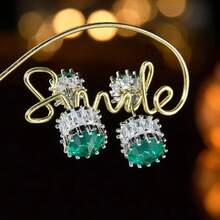 Nuevos y elegantes pendientes de moda, pendientes que se pueden usar por delante y por detrás, joyas con circonita cúbica sintética brillante verde, encantadores pendientes pequeños para damas, regalo de cumpleaños para mujeres