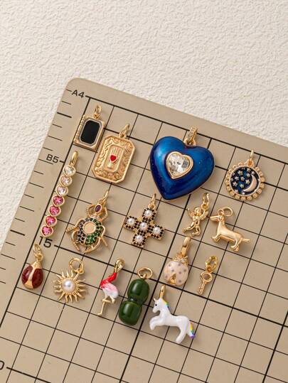 1 件可爱彩虹小白马火烈鸟腊肠犬迷你钥匙吊坠锆石爱心吊坠珍珠十字架珍珠太阳星星月亮吊坠，适用于 DIY 项链、手链、耳环、钥匙扣、包链，电镀 18K 金，女士珠宝配饰，DIY 配饰