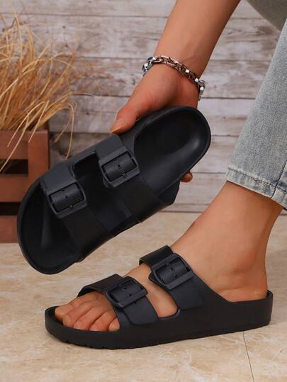 男士简约扣平底一脚蹬凉鞋，适合青少年夏季休闲、户外运动、度假旅行、毕业礼物或生日礼服配饰