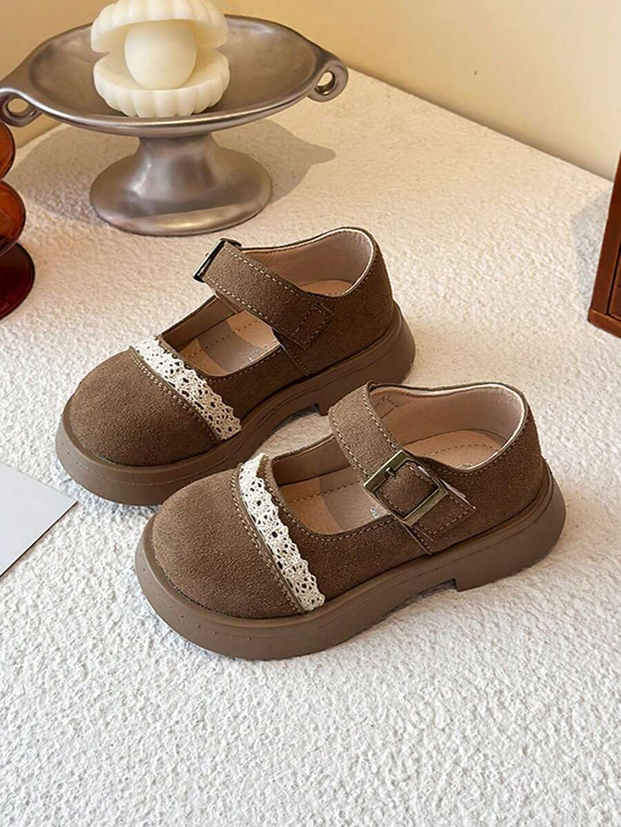 A Pair Of Sweet Little Leather Shoes With Thick-Soled Soles Decorated With Lace And Buckles For Girls Is Suitable For Daily Use - Camel - View 1