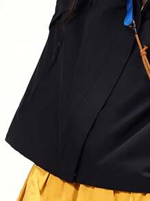 CAMEL CROWN Chaqueta casual deportiva con capucha suelta y funcional a prueba de tres elementos para mujer en otoño