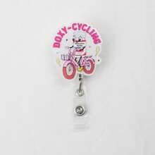 1 件粉色卡通趣味骑行伸缩徽章卷轴亚克力 ID 名片卡带夹徽章扣护士配件护士礼物 - 粉色 - 查看 7