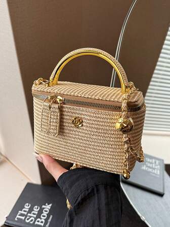 1 Piece Of Black Casual And Versatile Hand-Held Small Square Bag, Made Of Fashionable Embroidered Checkered Fabric, Suitable For Office Mobile Phone, Lipstick, Change Storage Small Bag, Square Box Bag, Single Shoulder Crossbody Bag