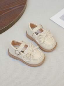1 Pair Beige Bow Decor Cute Fashionable Pearl Design Soft Bottom Flat Toddler Shoes, Suitable For Spring, Summer, Autumn, Winter (Size 16-20, Recommend Ordering One Size Down)