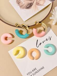 Set de 6 piezas de pendientes tipo clip con forma de flor minimalista y colorida, sin costuras, y aretes tipo argolla hueca de bola, para mujeres - Multicolor - Ver 8