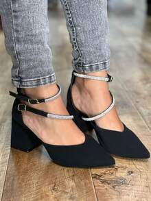 salto alto Scapin com fivela strass bico 8 cm - Preto - Visão 4
