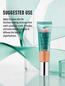 IT Cosmetics CC霜（无油哑光，SPF 40，中性米色）32毫升/1.08盎司 | 全效遮瑕，无油配方，哑光妆效，SPF 40防晒 | 轻盈质地，可叠加涂抹，均匀肤色，遮盖瑕疵 | 蕴含透明质酸和抗氧化剂等保湿成分，打造光滑无瑕的肌肤 - Neutral Tan - 查看 4