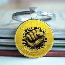 1 Stück Schlüsselanhänger, neuer modischer personalisierter Schlüsselanhänger-Anhänger, geeignet als Geschenk und kleine Geschenke für Freunde zu Festen