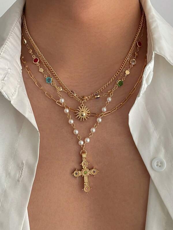 Set de 4 collares unisex ajustables de estilo vintage, elegante y minimalista con colgantes de cruz y sol de cristal multicolor, joyería punk de hip hop para parejas