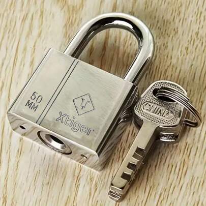 Schwerer, rostfreier und wasserdichter Vorhängeschloss mit 4 Schlüsseln, aus rostfreiem Stahlmaterial, geeignet für Schuppen, Spindschränke, Zäune und Garagen - ideales Einweihungsgeschenk und Umzugsgeschenk für Hausbesitzer und sicherheitsbewusste Personen