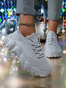 ​Women's Metallic Silver Wave Sole Sneakers - Distressed Jeans Night Glam Shoes With Reflective Comfort, Year-Round Street Chic Wear​ - Xám - Xem 2