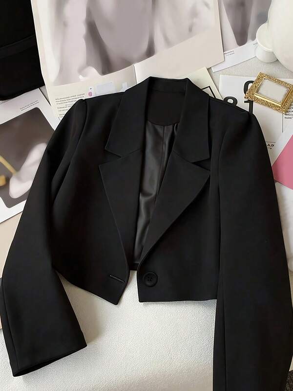 Solid Black Short-Line Single-Breasted Collared Commuter Blazer For Spring And Autumn