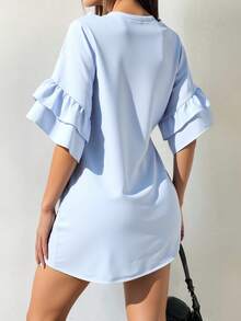 Playera Oversized Azul con Estampado de Flamenco y Volantes – ¡Estilo Divertido y Original! - Blanco - Ver 3