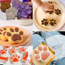 1 Dog Paw-Shaped Baking Mold, With 135 Cavities, - Highly Suitable For Chocolates, Candies And DIY Crafts - Very Suitable For Christmas, Parties And Festivals