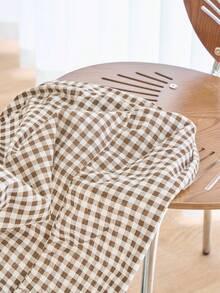 1pc Vintage Checkered Round Tablecloth, Ruffled Edge Decor For Kitchen, Living Room, Valentine's Day Table Decoration