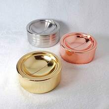 Cenicero clásico de metal plateado ranurado con tapa para cigarrillos, ceniceros a prueba de viento para exteriores, puede patio, exterior, decorativo, para interiores y exteriores - Plata acanalada - Ver 7