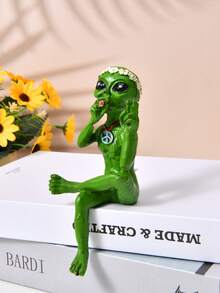 1pc Alien Resin Funny Green Dwarf Resin Ornament Garden Decoration Ornament
