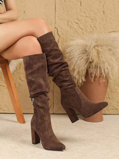 Kozaki za kolano w stylu europejskim i amerykańskim, jednokolorowe, plisowane, nowe, jesienno-zimowe, brązowe, wysokie buty z noskiem w szpic, na grubym obcasie, w stylu western, na imprezę, na imprezę, do klubu nocnego, z metalowymi oczkami, damskie kozaki za kolano