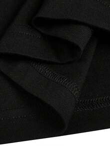 Póster de candelabros, Camisa de algodón cómoda, Lavada previamente para mayor comodidad, Gráfico, Excelente para una reunión familiar relajada o una cena diurna - Negro - Ver 4