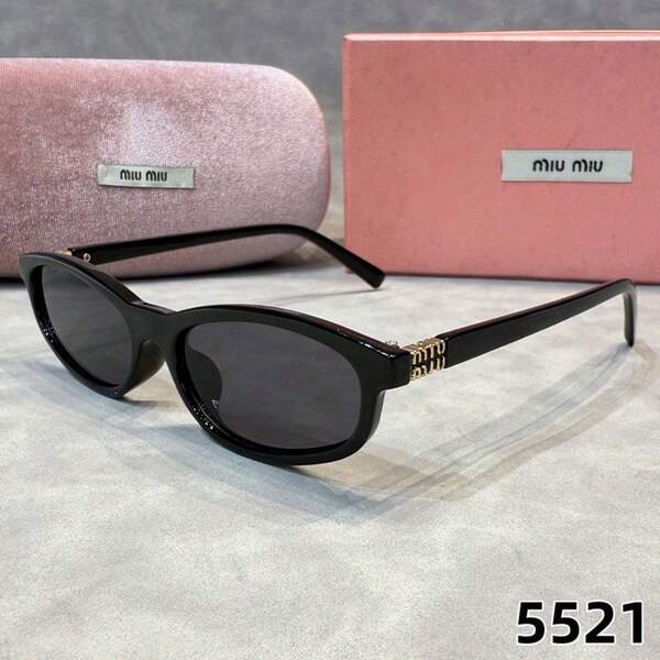 New MIUMIU Black-Framed Cat-Eye Fashion Glasses