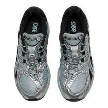 Asics Unisex Lightweight Casual Shoes, GEL-NIMBUS Low-Top Lace-Up Cushioned Comfortable Athletic Sneakers, 1203A543-400 - Teal/Silver - View 4