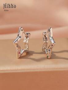 Hihho 1雙時尚方晶鋯石裝飾星形設計圓耳環適合女士日常裝飾 - 銀色 - 查看 2