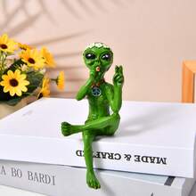 1pc Alien Resin Funny Green Dwarf Resin Ornament Garden Decoration Ornament