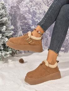 Botas de neve marrons para uso externo com solado antiderrapante e grosso, botas de tornozelo versáteis e com forro térmico da moda 2025, botas curtas de bico quadrado, sapatos de neve à prova d'água e com plataforma para uso externo para mulheres