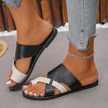 2025 Sommer Neue Export Große Größen Frauen Flache Retro Zehenriemen Mehrfarbige Römersandalen mit Niedriger Absatz