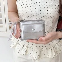 银色裂纹皮革仿珍珠吊坠短款钱包简约双折拉链开合多卡位皮革钱包女士钱包迷你钱包钱包秋季小钱包可爱钱包秋季腕带钱包 - 彩色 - 查看 3