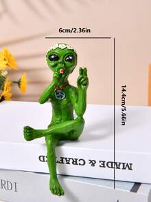 1pc Alien Resin Funny Green Dwarf Resin Ornament Garden Decoration Ornament
