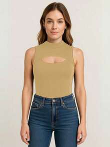Women's Bodysuit With High Neck And Cutouts, Ideal For Summer Use - 米色 - 查看 2