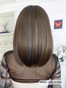 Perruque synthétique résistante à la chaleur de 14 pouces pour femmes, cheveux droits de longueur moyenne avec frange et reflets bleus. Convient pour diverses occasions, notamment les fêtes, les vacances, les festivals et le cosplay. Facile à utiliser pour les débutants.