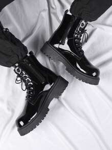 Fashionable Glossy High-Top Men's Ankle Boots, Thick Sole, Anti-Slip, Retro Workwear Boots, Round Toe, Suitable For Outdoor In Winter