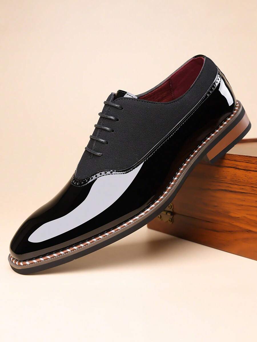 1 paire de richelieus unicolore pour hommes, style britannique en PU à lacets, chaussures de cérémonie convenant pour la maison et toutes les saisons