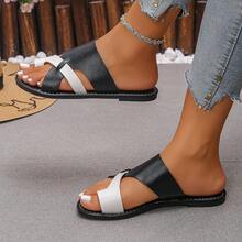 2025 Sommer Neue Export Große Größen Frauen Flache Retro Zehenriemen Mehrfarbige Römersandalen mit Niedriger Absatz