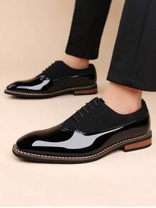 1 paire de richelieus unicolore pour hommes, style britannique en PU à lacets, chaussures de cérémonie convenant pour la maison et toutes les saisons