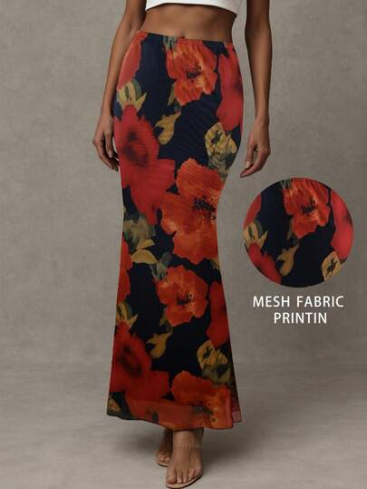 Saia midi elegante com estampa floral em malha e bainha estilo rabo de peixe, verão