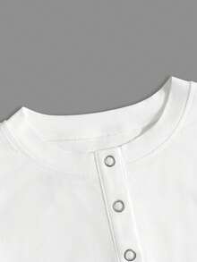 Casual White Short Sleeve Shirt With Symmetric Buttons