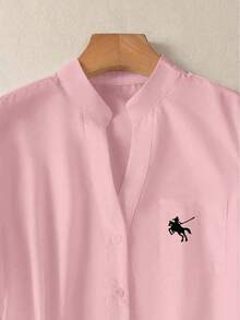 女士马术印花纯色休闲长袖衬衫，带口袋，适合日常穿着、度假、旅行、春秋冬季穿着。 - 粉色騎士印花 - 查看 5