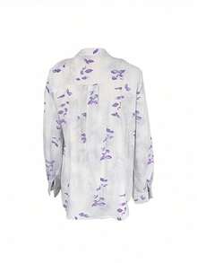 Camisa casual holgada de mujer con estampado de plantas y mangas con volantes de un solo botonadura