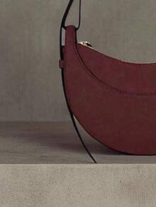 Elegant Ladies' Bag Made Of High-Quality Cowhide Leather – Half-Moon Shape – Stylish Shoulder Bag In Various Colors – Perfect For Everyday Use And Special Occasions – Model Images Are For Illustrative Purposes Only. - 黑櫻桃色 - 查看 4