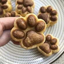 1 Dog Paw-Shaped Baking Mold, With 135 Cavities, - Highly Suitable For Chocolates, Candies And DIY Crafts - Very Suitable For Christmas, Parties And Festivals