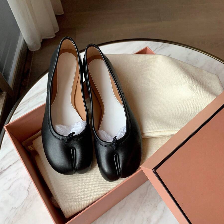 Sheepskin Version~ Genuine Leather Pig's Hoof Shoes Split Toe Shoes Women's Horse Hoof Flat Bottom Loafers Slip-On Shallow Mouth Ballet Flats Elegant Women's Shoes - 黑色 - 查看 1