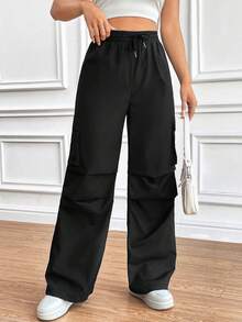 Pantalones cargo con bolsillo lateral con solapa con diseño arrugado y cordón para mujer - Negro - Ver 5