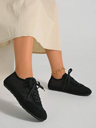 0.5 码小新款春夏秋季柔软舒适轻便低跟芭蕾平底鞋，女士时尚工作鞋，红色、黑色、酒红色，休闲运动鞋，包头玛丽珍鞋，洛丽塔蝴蝶结蕾丝平底鞋