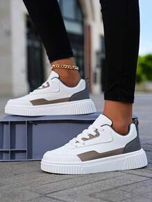 ​Women's White Wave Sole Sneakers - Gray Accent Lightweight Shoes For City Pavement, Year-Round Everyday Comfort Wear​ - Nhiều màu - Xem 5