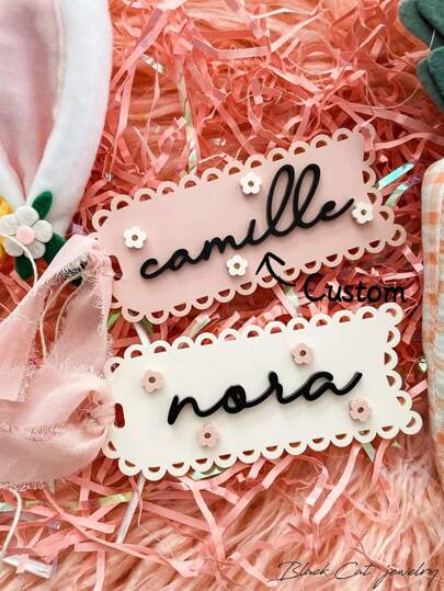 1pc Customized Acrylic Flower & Square Keychain With Name, Gift For Friends