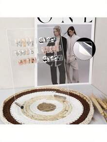 1 Bảng trưng bày nghệ thuật làm móng trong suốt, Bảng trưng bày mẫu móng tay giả bằng acrylic, Bảng trưng bày sơn móng tay để thiết kế nghệ thuật làm móng, Bảng thực hành làm móng chuyên nghiệp tại tiệm làm móng - Trong sáng - Xem 4